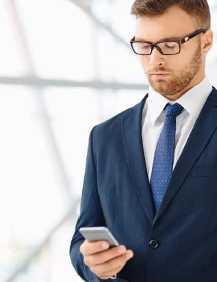 Los 10 smartphones que todo estudiante de derecho colombiano debería considerar