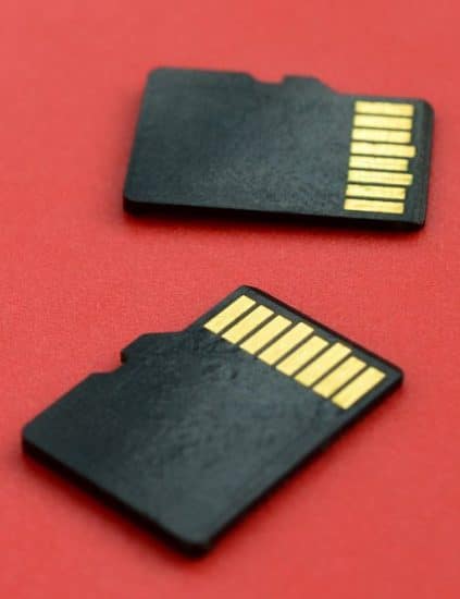 MicroSD o nube