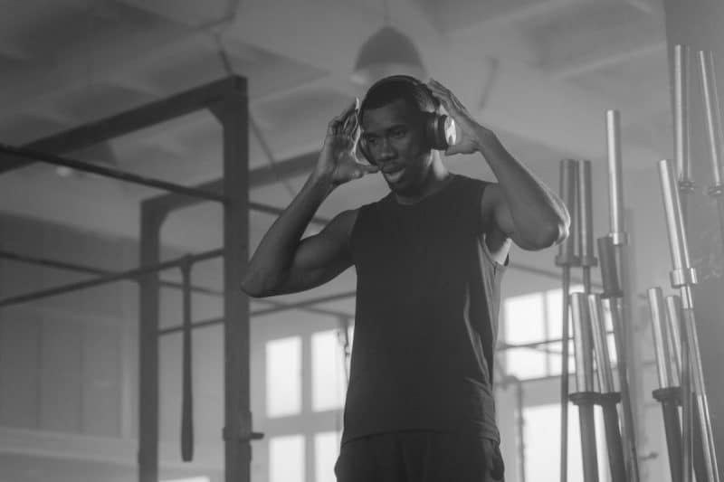 ¿Cuáles son los mejores audífonos para hacer deporte en Colombia? Audífonos deportivos para gimnasio en Colombia